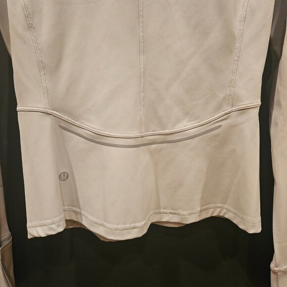 Lululemon Women's Nulux ™ Reflective Running Jacket - Picture 7 of 14